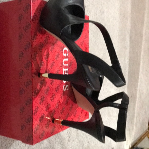 Black leather sandals - Picture 3 of 3